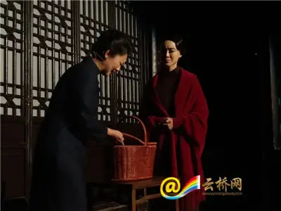 藏在被子里的母爱剧照3